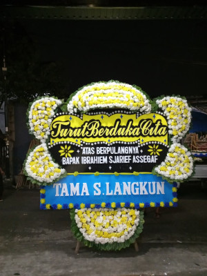 Papan Bunga Duka di Baru Ulu